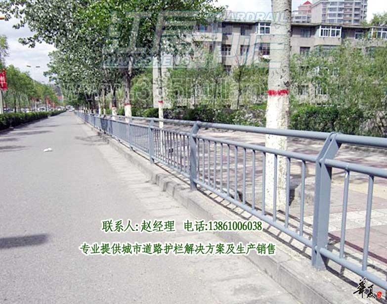 不锈钢复合管道路护栏 (4)